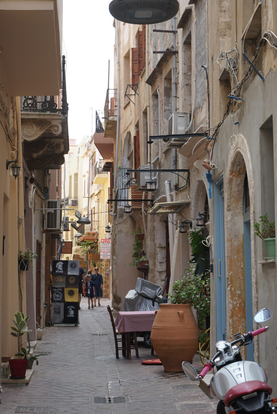 Gassen in Chanias Altstadt Blick in eine Gasse in der Altstadt von Chania
