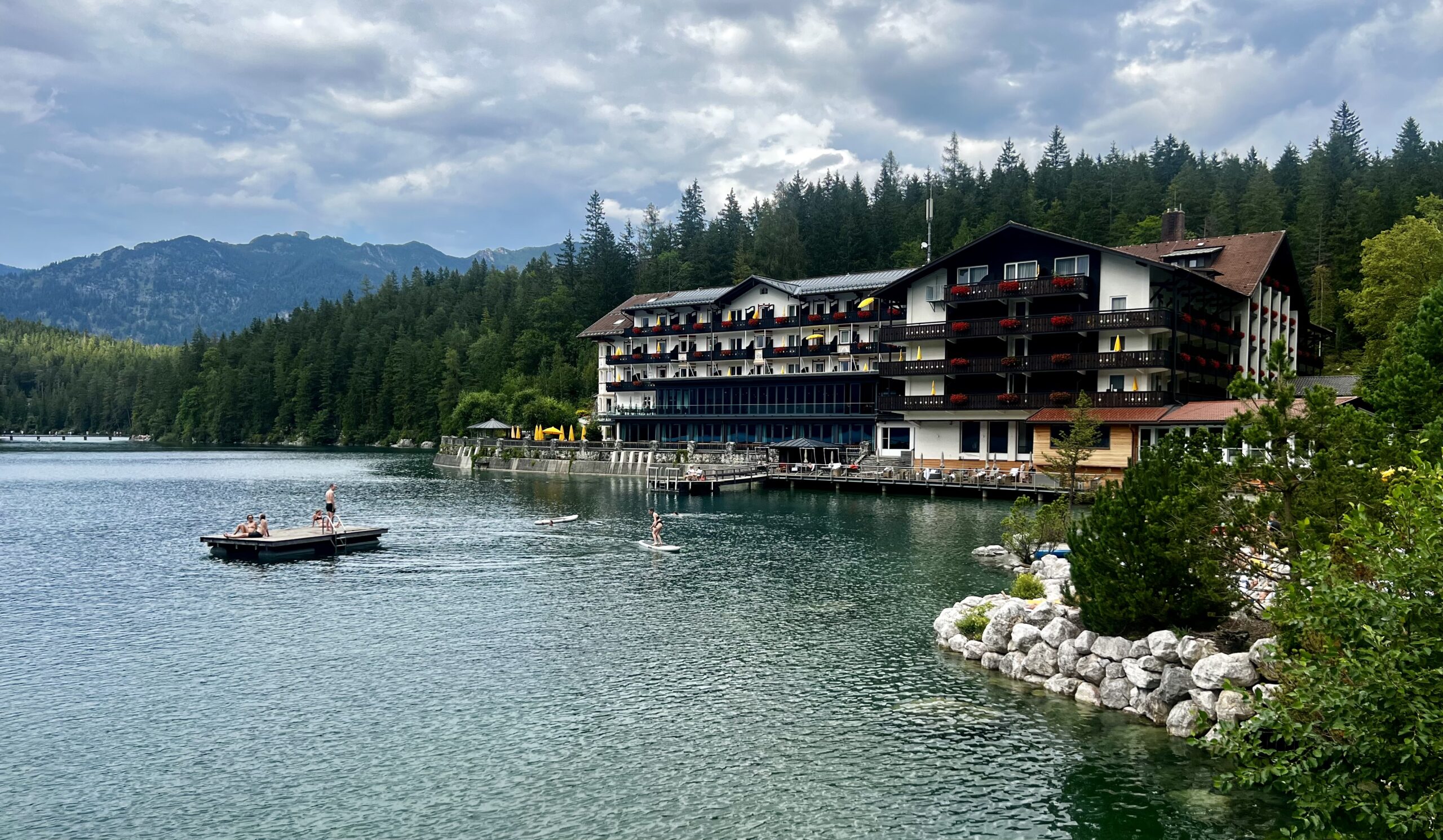 Eibsee Hotel Blick auf das Eibsee Hotel