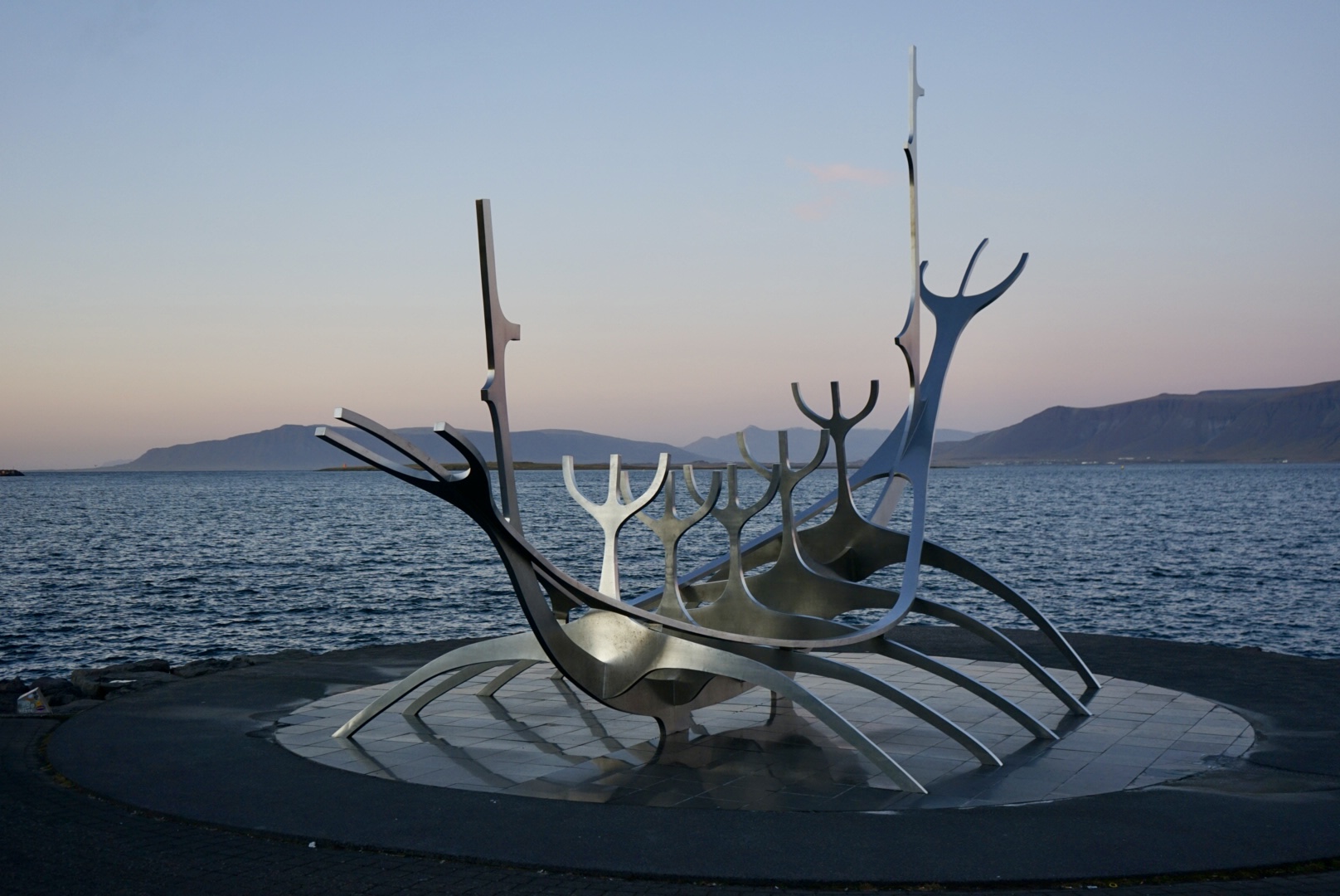 Sun Voyager Der Sun Voyager ist eine wunderschöne Sehenswürdigkeit in Reykjavik