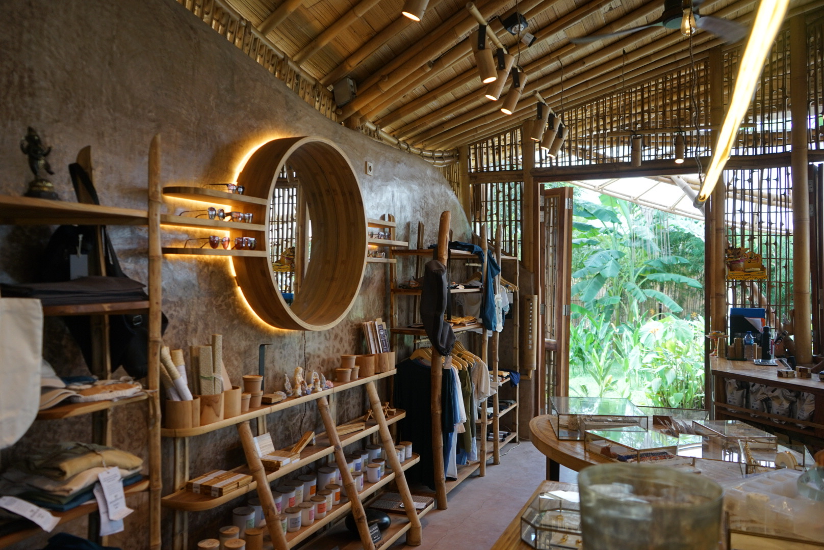 Alchemy Laden Ein Laden beim Alchemy Yogacenter in Uluwatu auf Bali