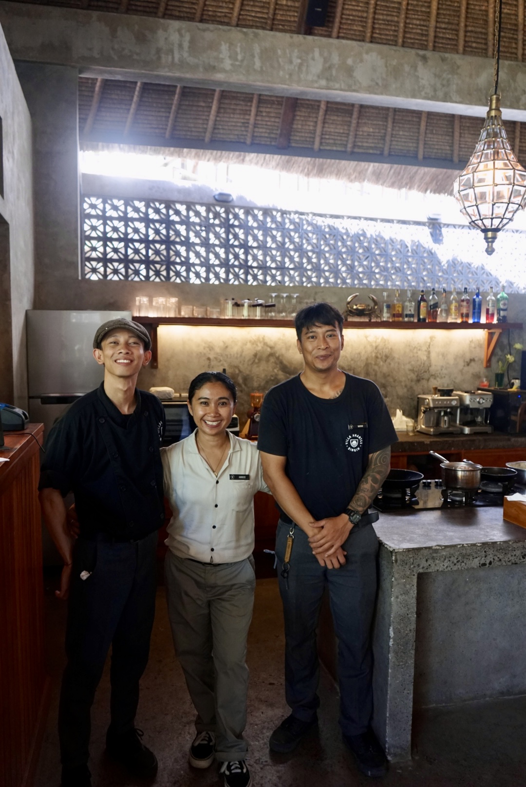 Villa Amantes Bingin Mitarbeiter Das freundliche Personal der Villa Amantes Bingin in Uluwatu auf Bali