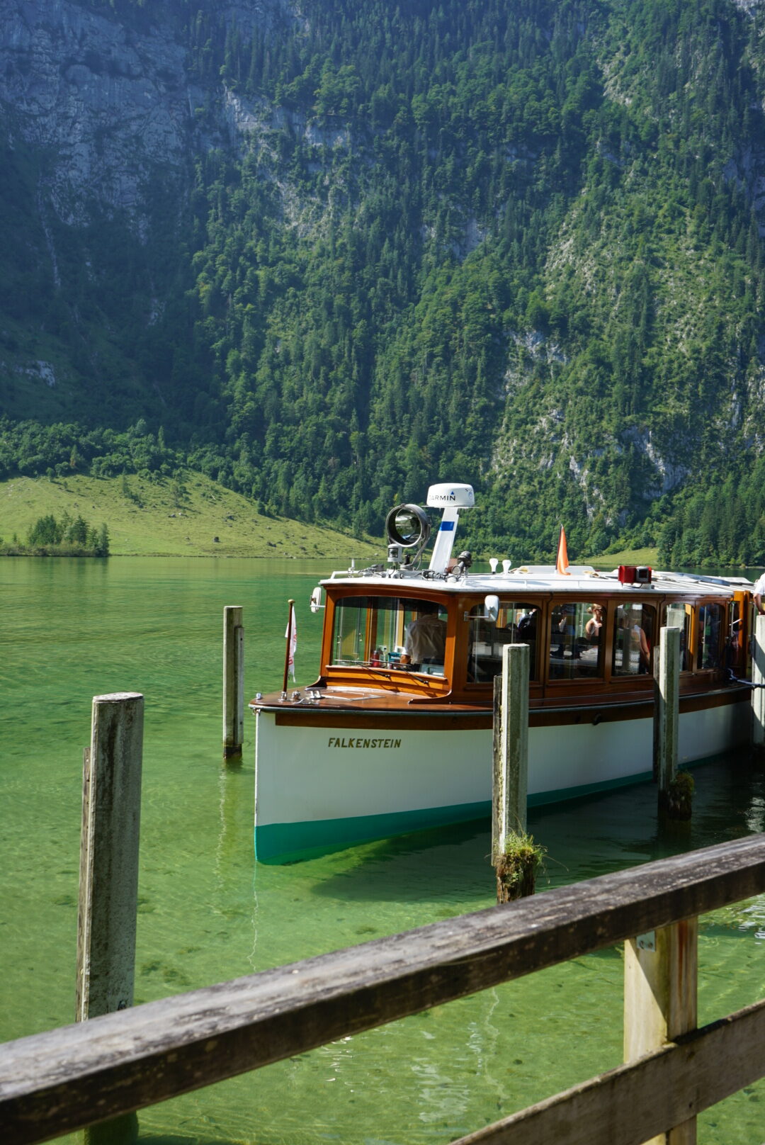 Eines der Elektroboote in Berchtesgaden am Königssee