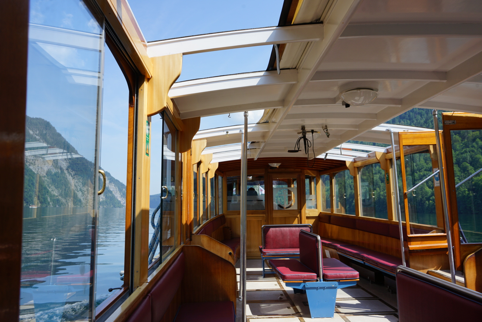 Das Elektroboot in Berchtesgaden am Königssee von innen