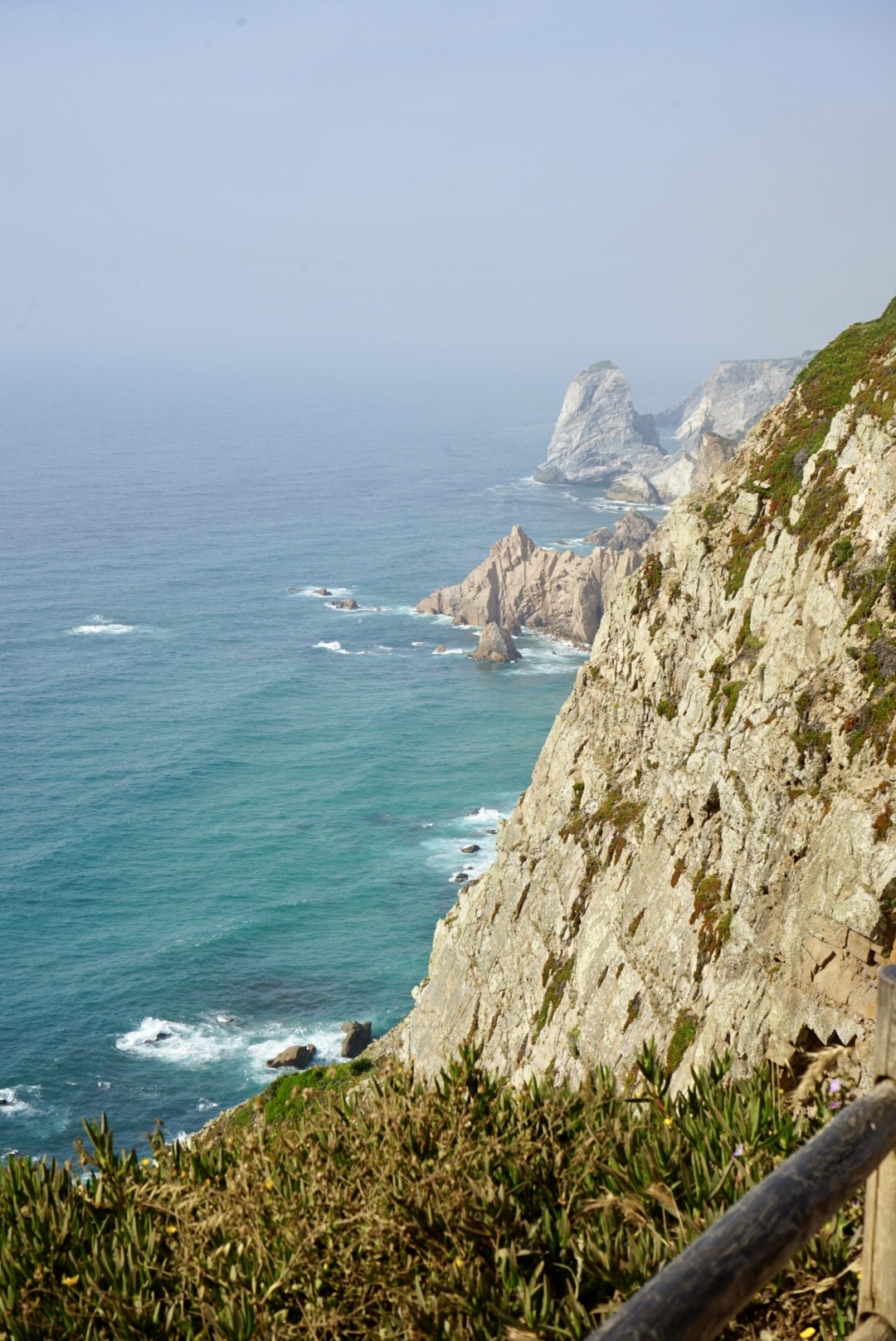 Die Atlantikküste am Cabo da Roca in Portugal