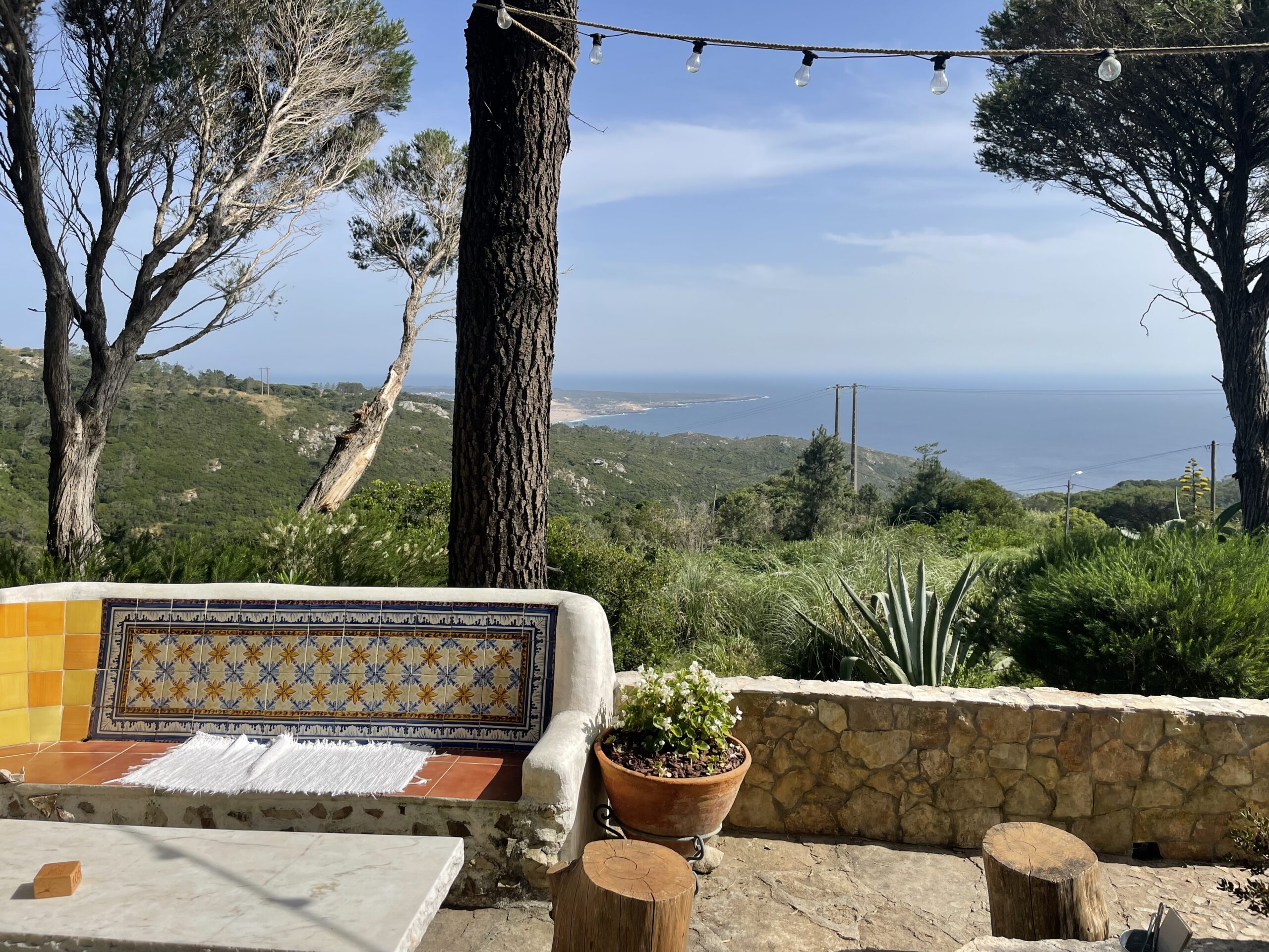 Die Aussicht vom Restaurant Monho dom Quixote in Colares